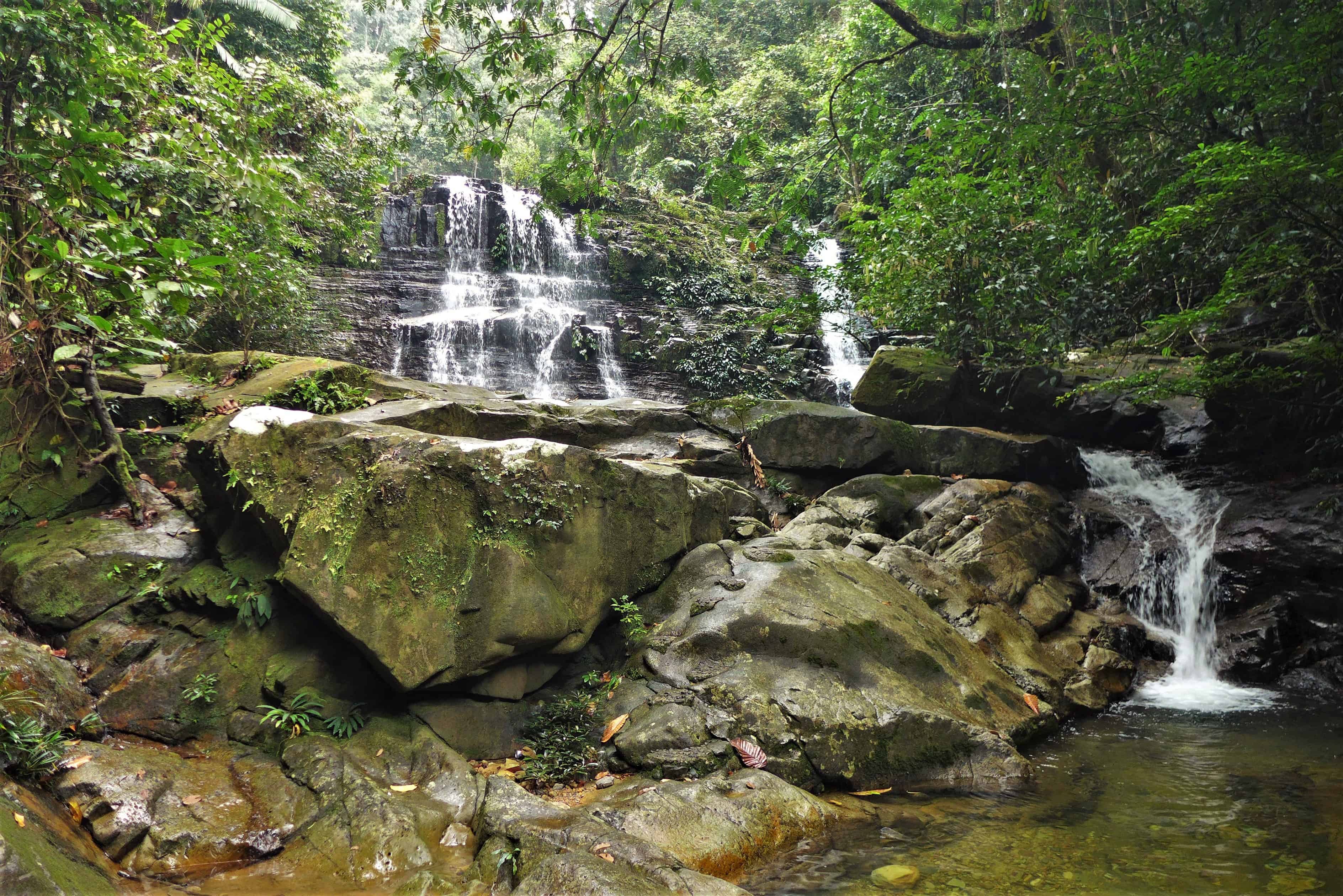 Kubah, waterfall 