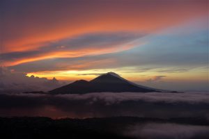 Zwiedzanie Bali; Agung, Mount Batur